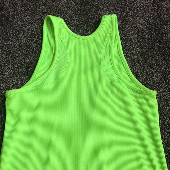 Under Armour tank top - Picture 4 of 4